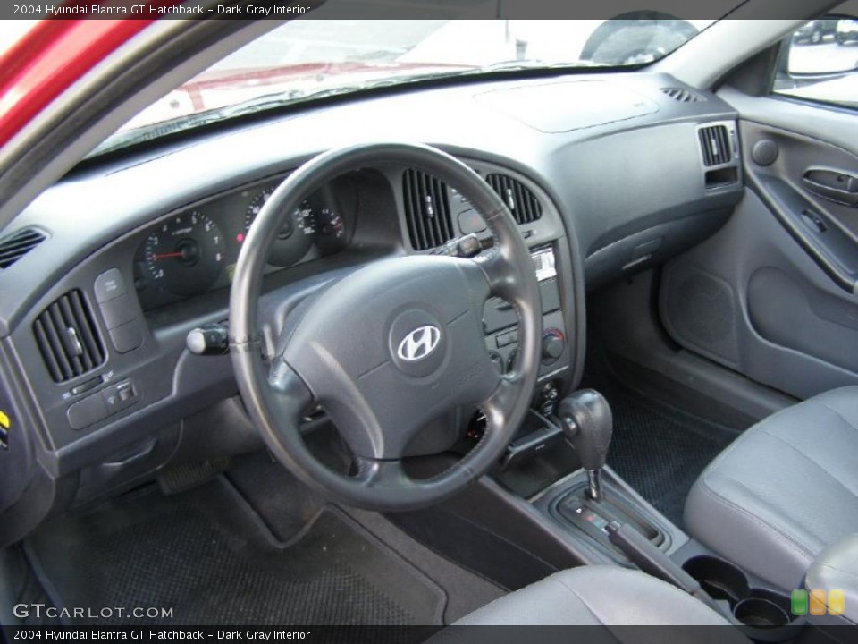 Dark Gray Interior Photo for the 2004 Hyundai Elantra GT Hatchback #42583154