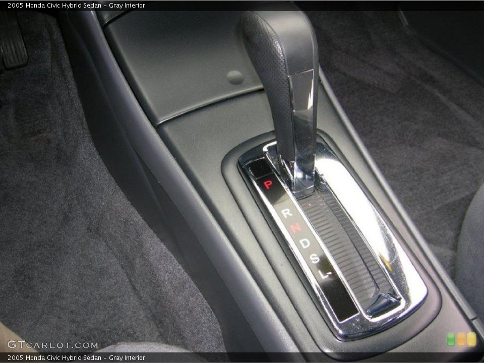 Gray Interior Transmission for the 2005 Honda Civic Hybrid Sedan #42607536