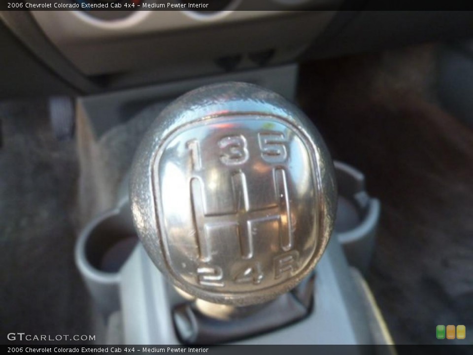 Medium Pewter Interior Transmission for the 2006 Chevrolet Colorado Extended Cab 4x4 #42610140