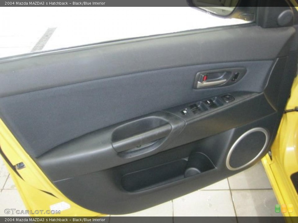 Black/Blue Interior Door Panel for the 2004 Mazda MAZDA3 s Hatchback #42612656