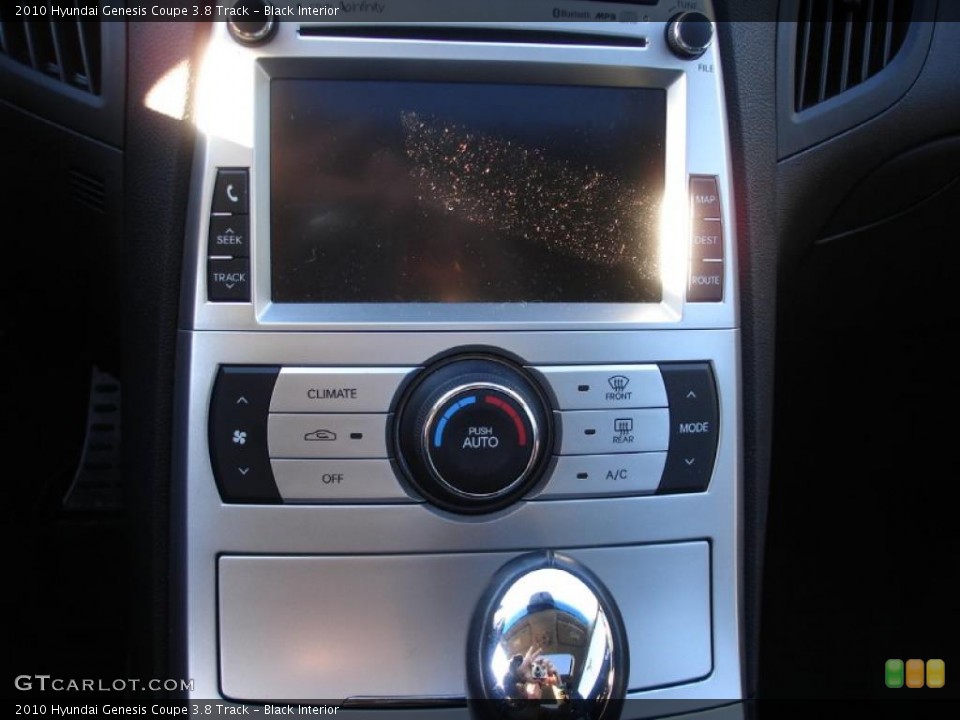 Black Interior Controls for the 2010 Hyundai Genesis Coupe 3.8 Track #42618948