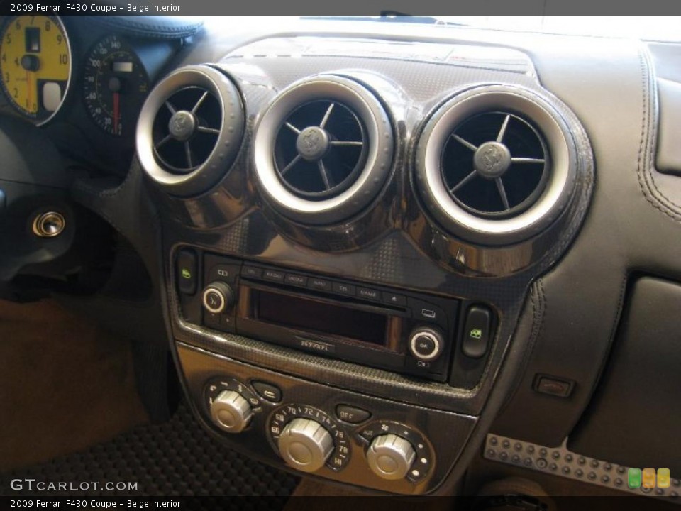 Beige Interior Controls for the 2009 Ferrari F430 Coupe #42643592
