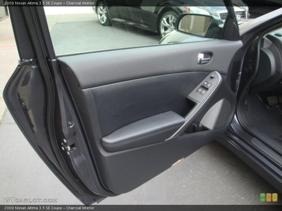 Charcoal Interior Door Panel for the 2009 Nissan Altima 3.5 SE Coupe #42645672