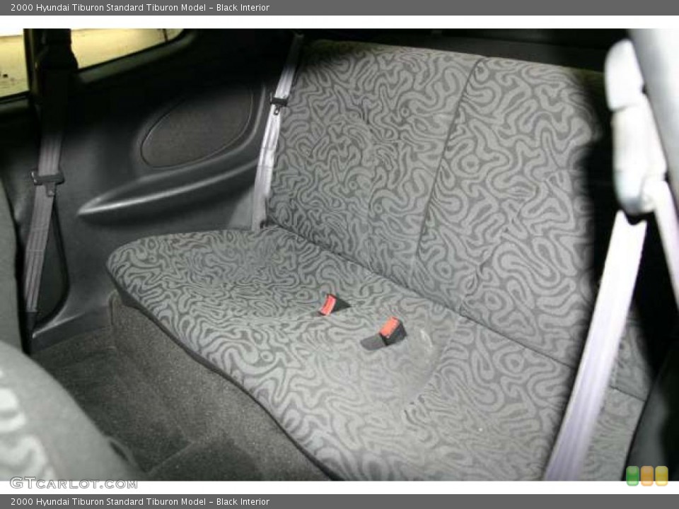 Black Interior Photo for the 2000 Hyundai Tiburon  #42649492