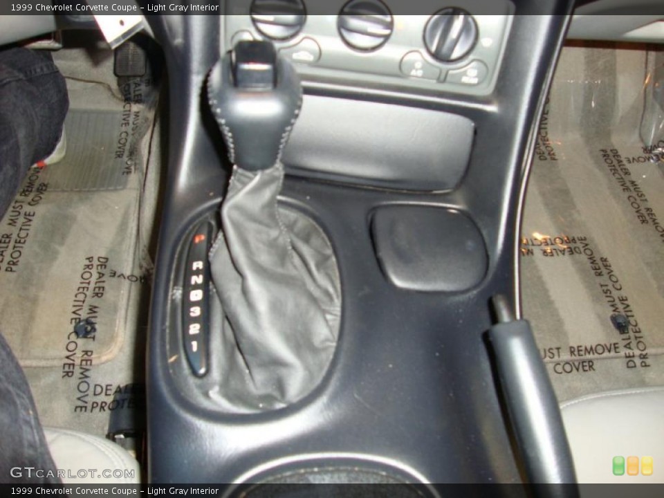 Light Gray Interior Transmission for the 1999 Chevrolet Corvette Coupe #42652168