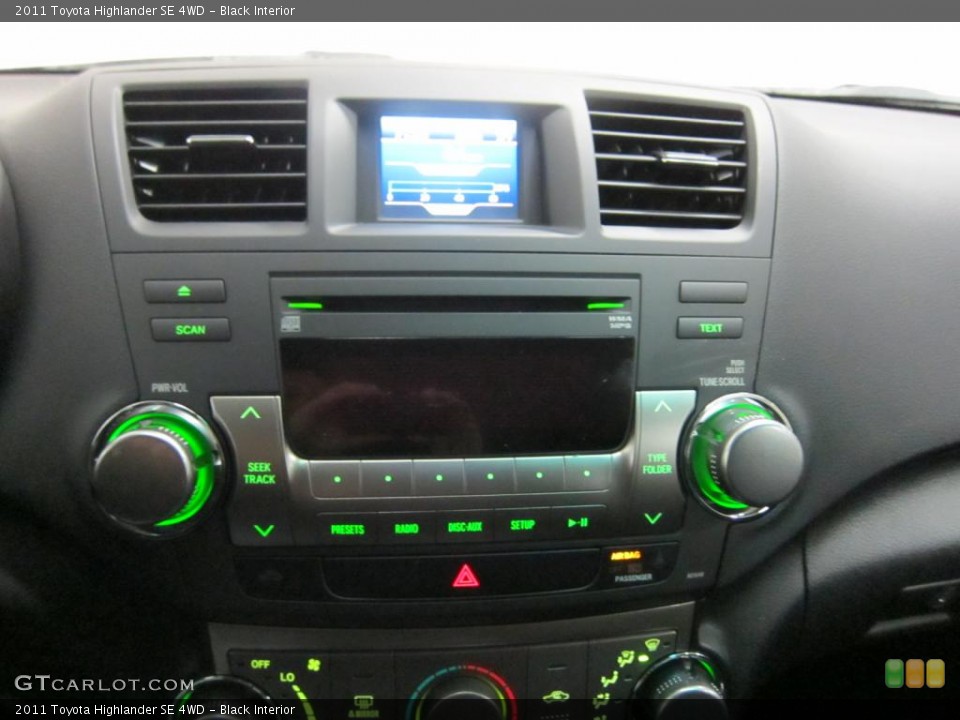 Black Interior Controls for the 2011 Toyota Highlander SE 4WD #42683630