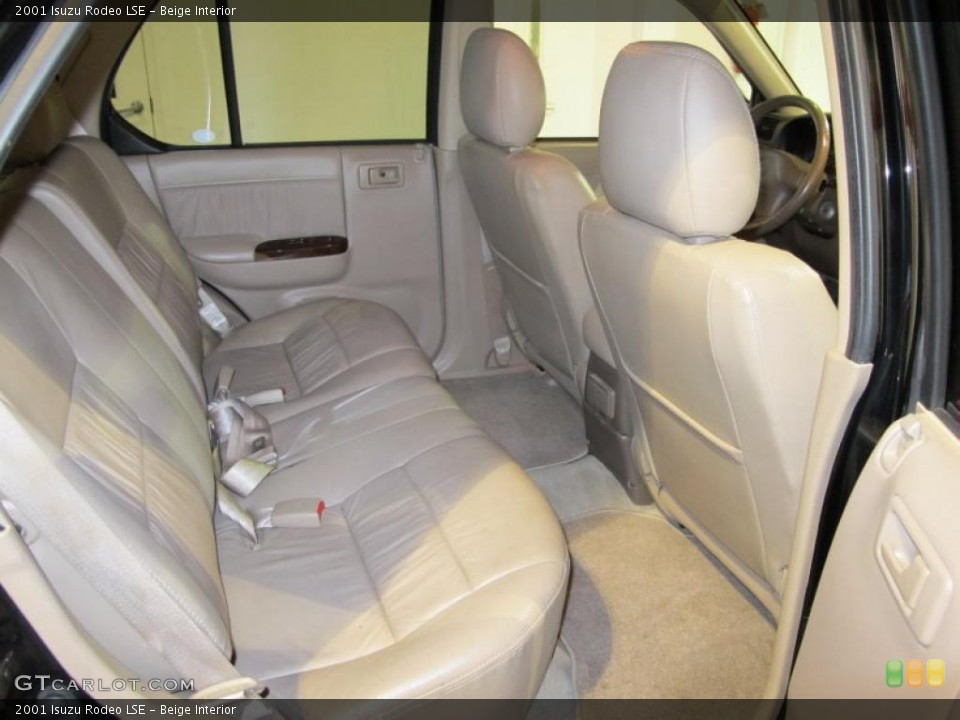 Beige Interior Photo for the 2001 Isuzu Rodeo LSE #42689811