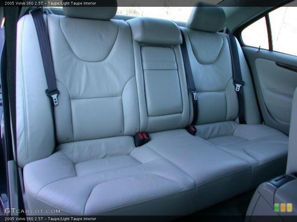 Taupe/Light Taupe Interior Photo for the 2005 Volvo S60 2.5T #42696339