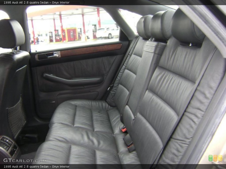 Onyx Interior Photo for the 1998 Audi A6 2.8 quattro Sedan #42700995