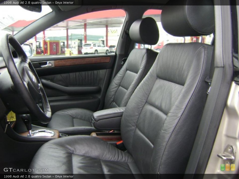 Onyx Interior Photo for the 1998 Audi A6 2.8 quattro Sedan #42701043