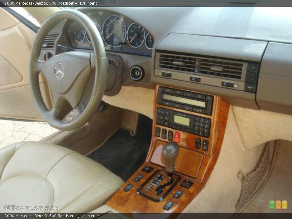 Java Interior Dashboard for the 2000 Mercedes-Benz SL 500 Roadster #42701415