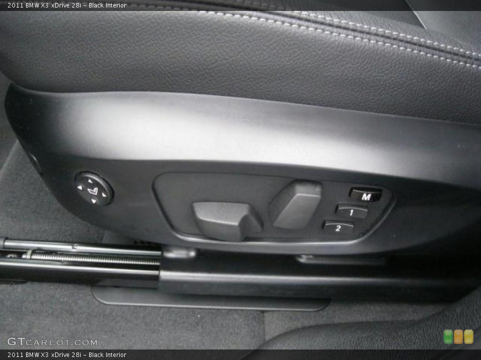 Black Interior Controls for the 2011 BMW X3 xDrive 28i #42701639