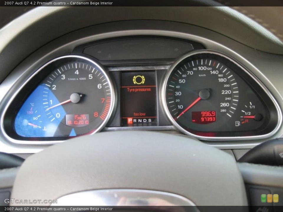 Cardamom Beige Interior Gauges for the 2007 Audi Q7 4.2 Premium quattro #42706000