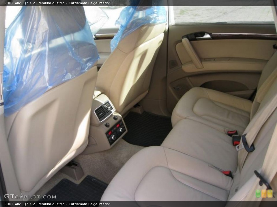Cardamom Beige Interior Photo for the 2007 Audi Q7 4.2 Premium quattro #42706036