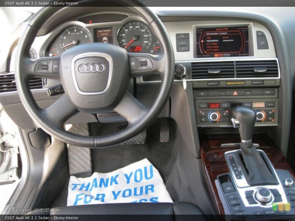 Ebony Interior Dashboard for the 2007 Audi A6 3.2 Sedan #42706152