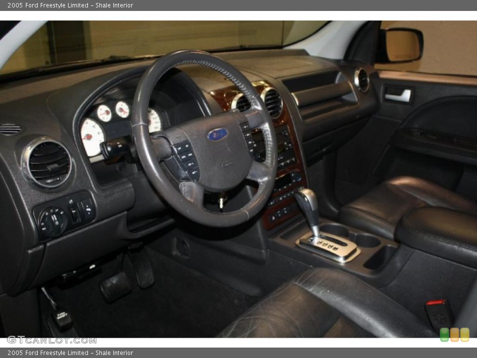 Shale 2005 Ford Freestyle Interiors