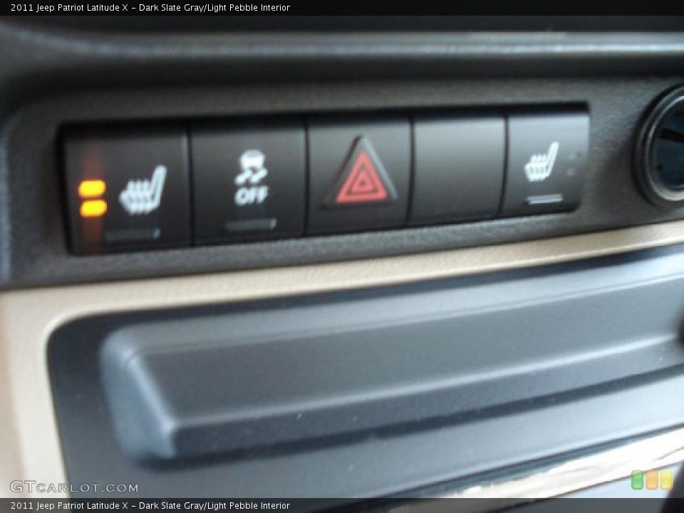 Dark Slate Gray/Light Pebble Interior Controls for the 2011 Jeep Patriot Latitude X #42724113