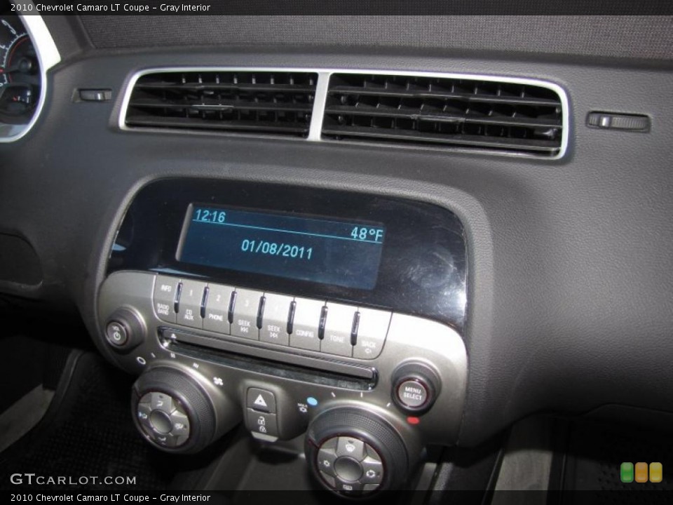 Gray Interior Controls for the 2010 Chevrolet Camaro LT Coupe #42745644