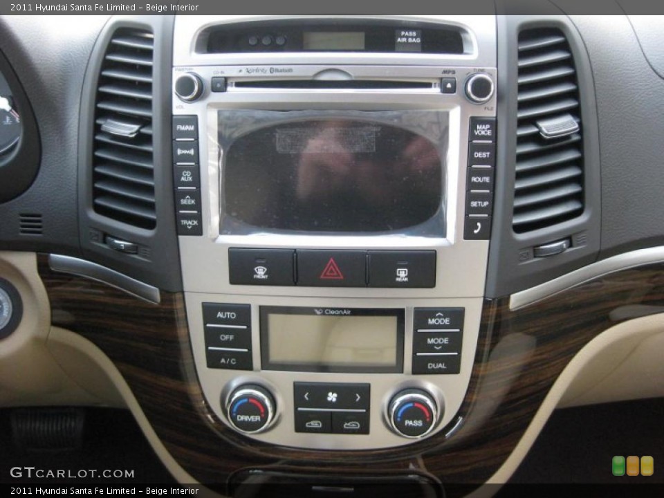 Beige Interior Controls for the 2011 Hyundai Santa Fe Limited #42745832
