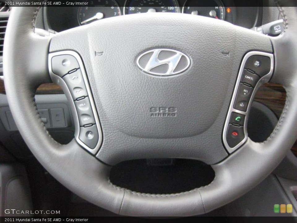 Gray Interior Controls for the 2011 Hyundai Santa Fe SE AWD #42746408