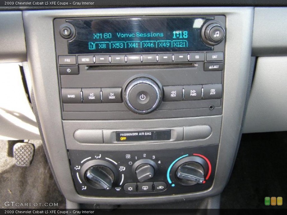 Gray Interior Controls for the 2009 Chevrolet Cobalt LS XFE Coupe #42764012