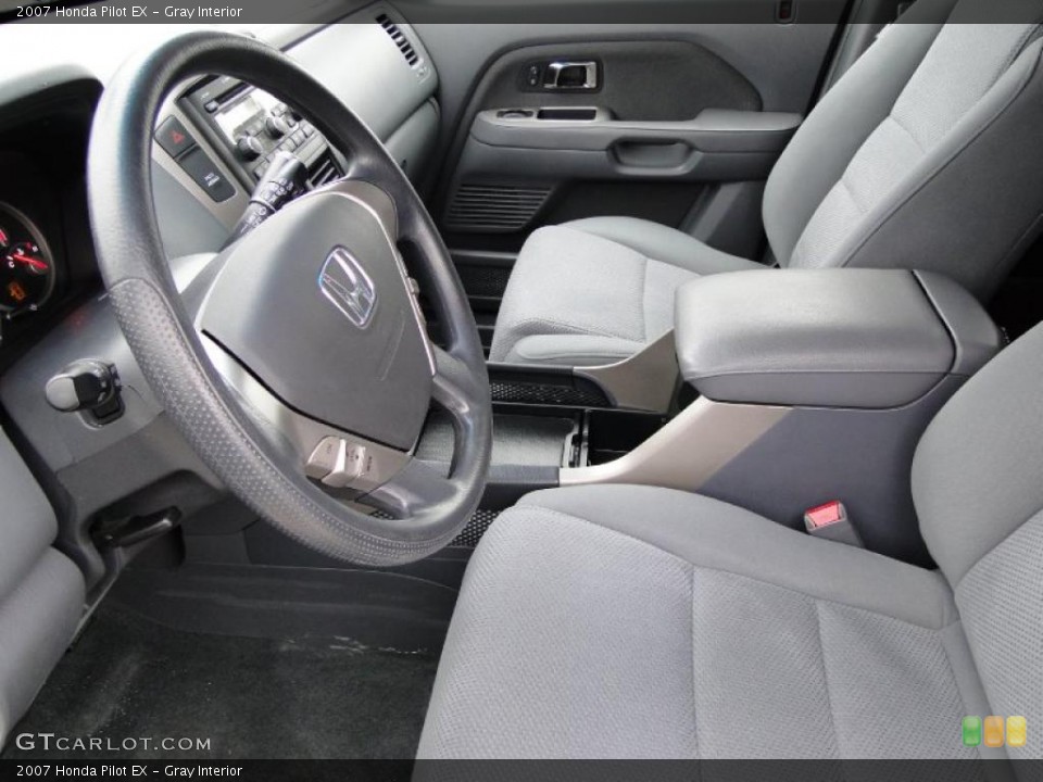 Gray Interior Photo for the 2007 Honda Pilot EX #42767256