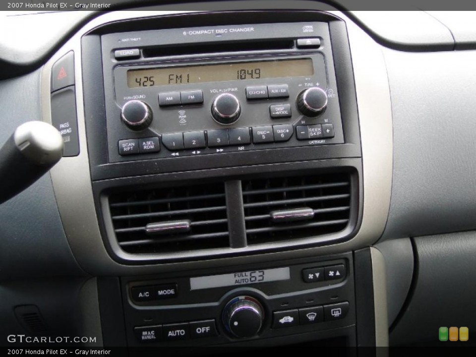 Gray Interior Controls for the 2007 Honda Pilot EX #42767432