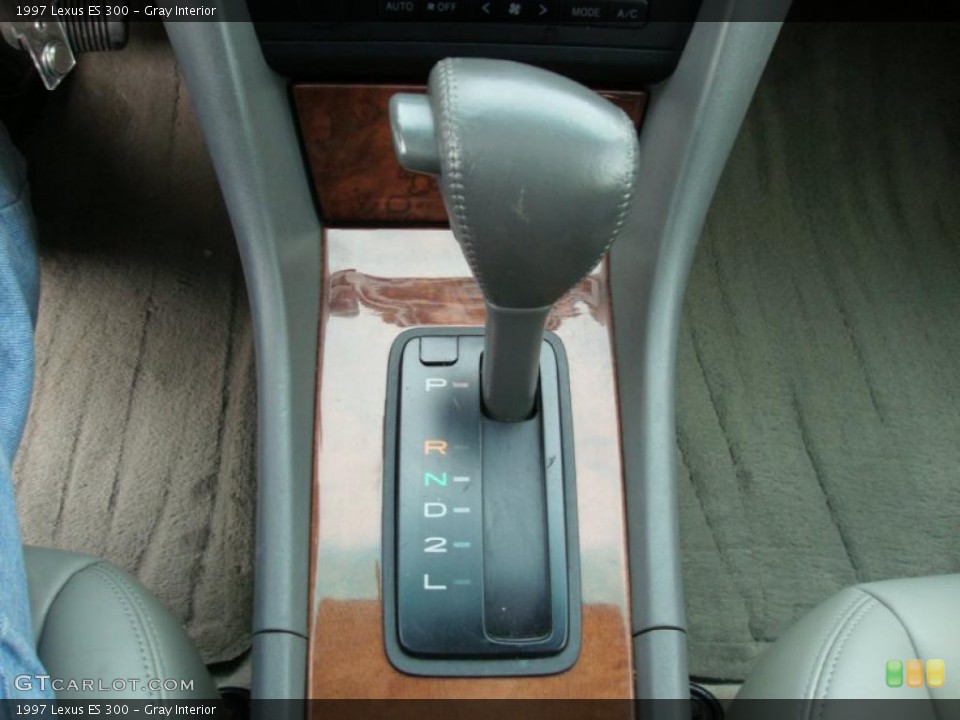 Gray Interior Transmission for the 1997 Lexus ES 300 #42772437