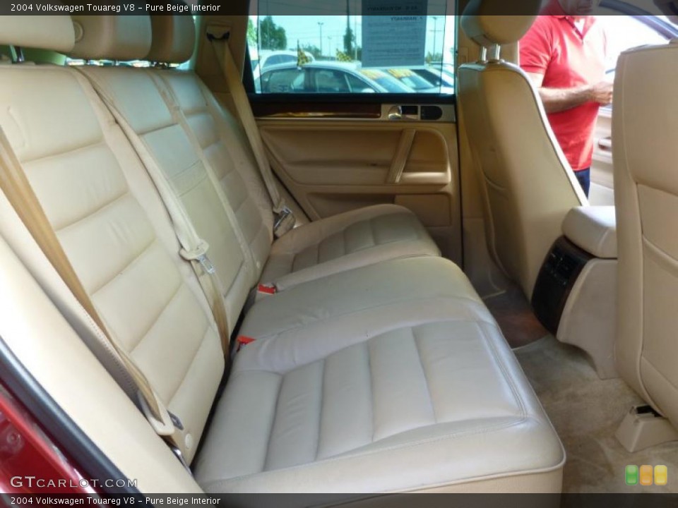 Pure Beige Interior Photo for the 2004 Volkswagen Touareg V8 #42773585