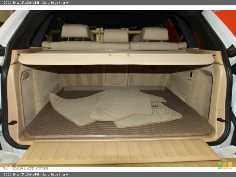 Sand Beige Interior Trunk for the 2010 BMW X5 xDrive48i #42784837