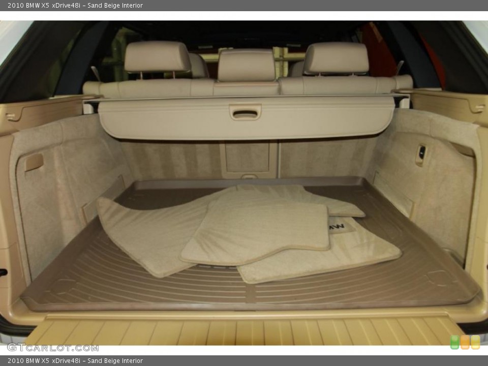 Sand Beige Interior Trunk for the 2010 BMW X5 xDrive48i #42784853