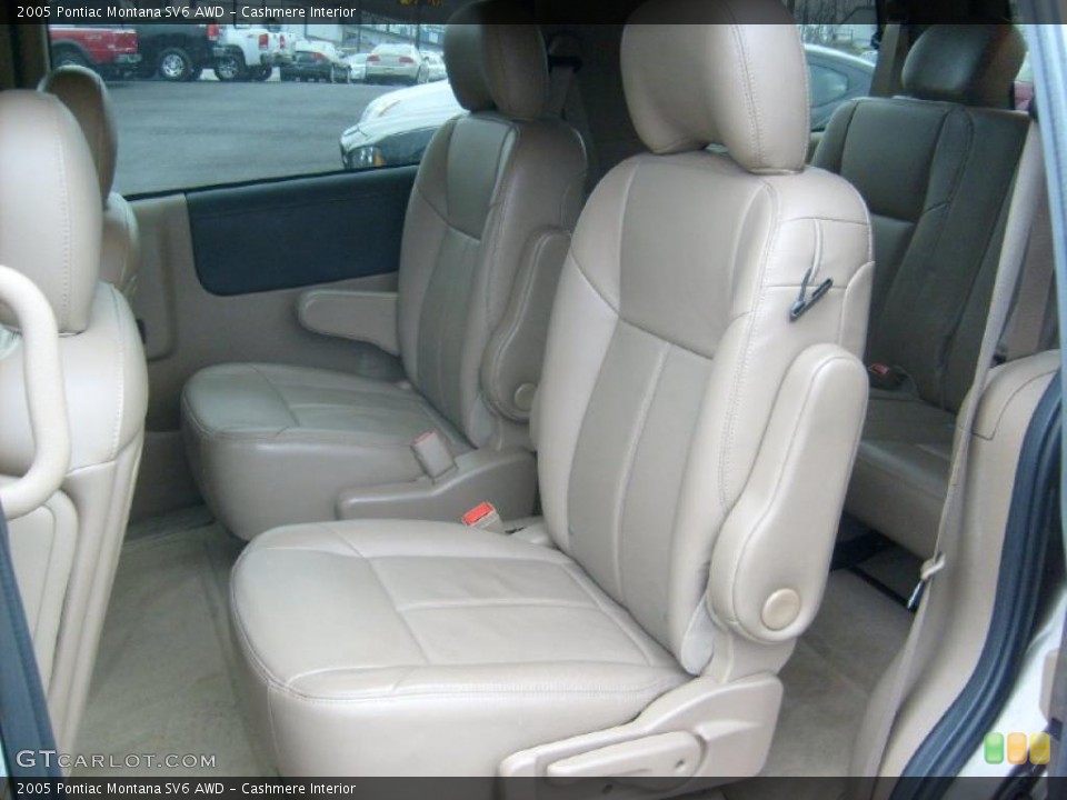 Cashmere Interior Photo for the 2005 Pontiac Montana SV6 AWD #42795285