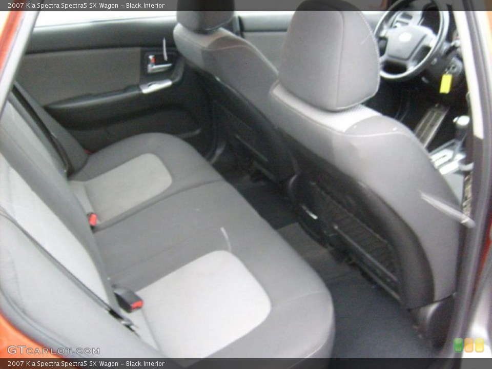Black Interior Photo for the 2007 Kia Spectra Spectra5 SX Wagon #42805189