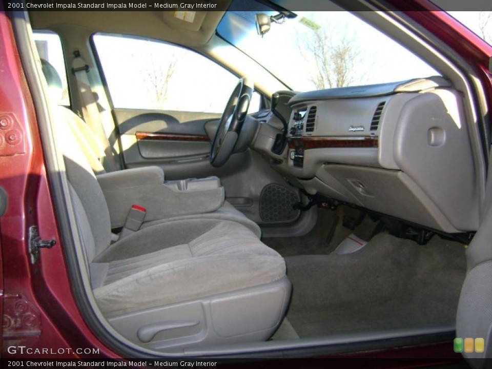 Medium Gray Interior Photo for the 2001 Chevrolet Impala  #42805683