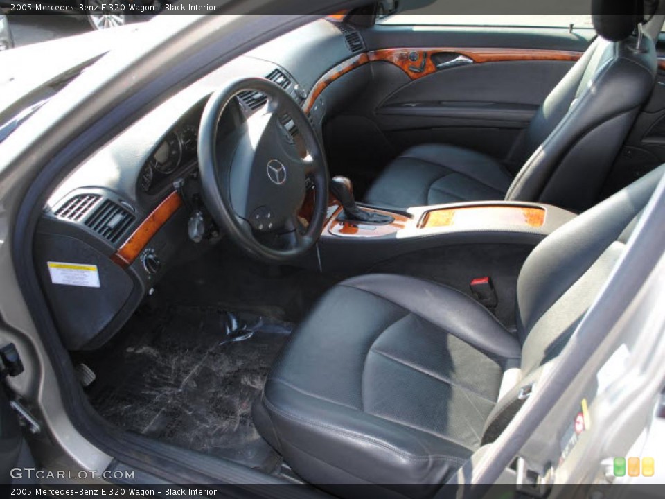 Black Interior Photo for the 2005 Mercedes-Benz E 320 Wagon #42811945