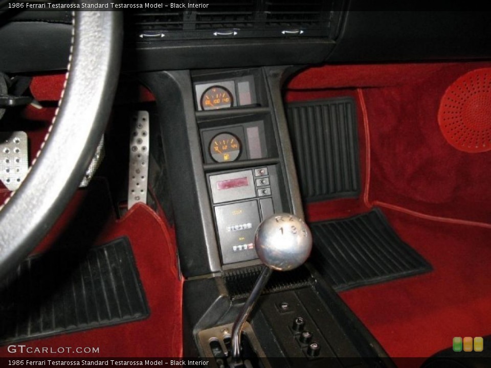 Black Interior Transmission for the 1986 Ferrari Testarossa  #42814290