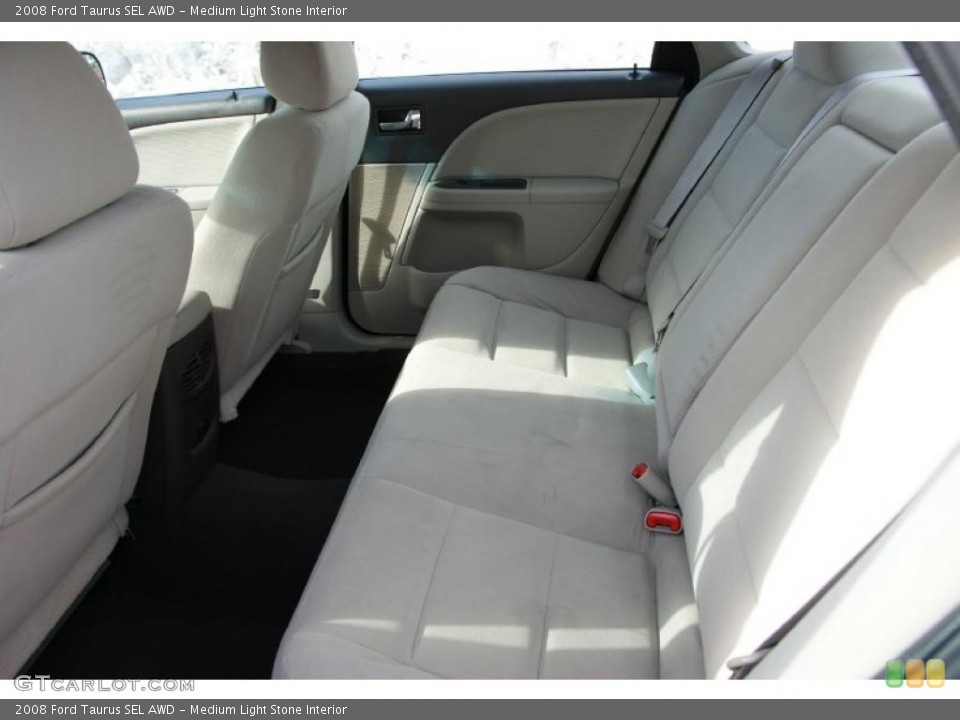 Medium Light Stone Interior Photo for the 2008 Ford Taurus SEL AWD #42819086