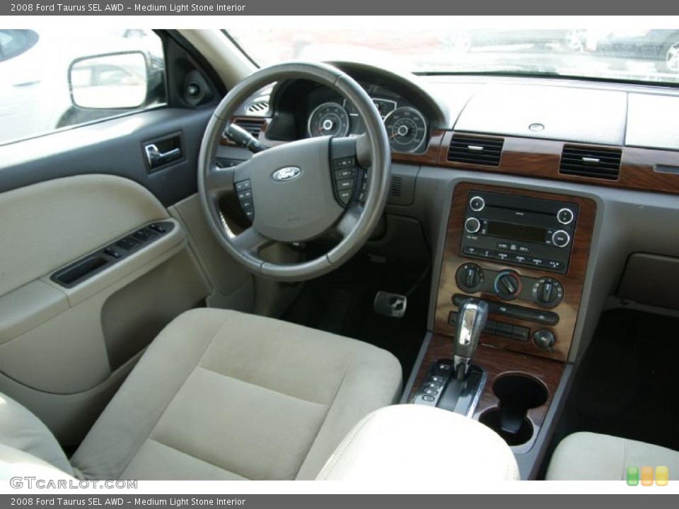 Medium Light Stone Interior Photo for the 2008 Ford Taurus SEL AWD #42819110