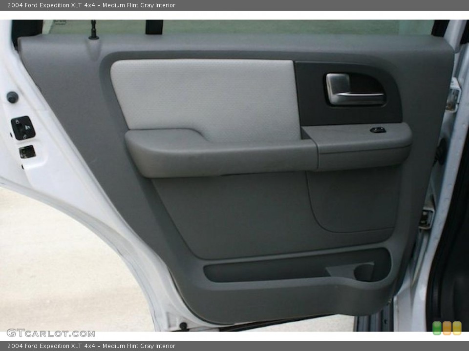 Medium Flint Gray Interior Door Panel for the 2004 Ford Expedition XLT 4x4 #42826346