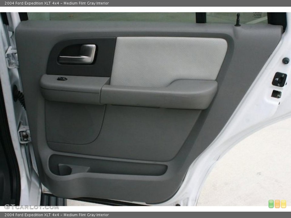 Medium Flint Gray Interior Door Panel for the 2004 Ford Expedition XLT 4x4 #42826366