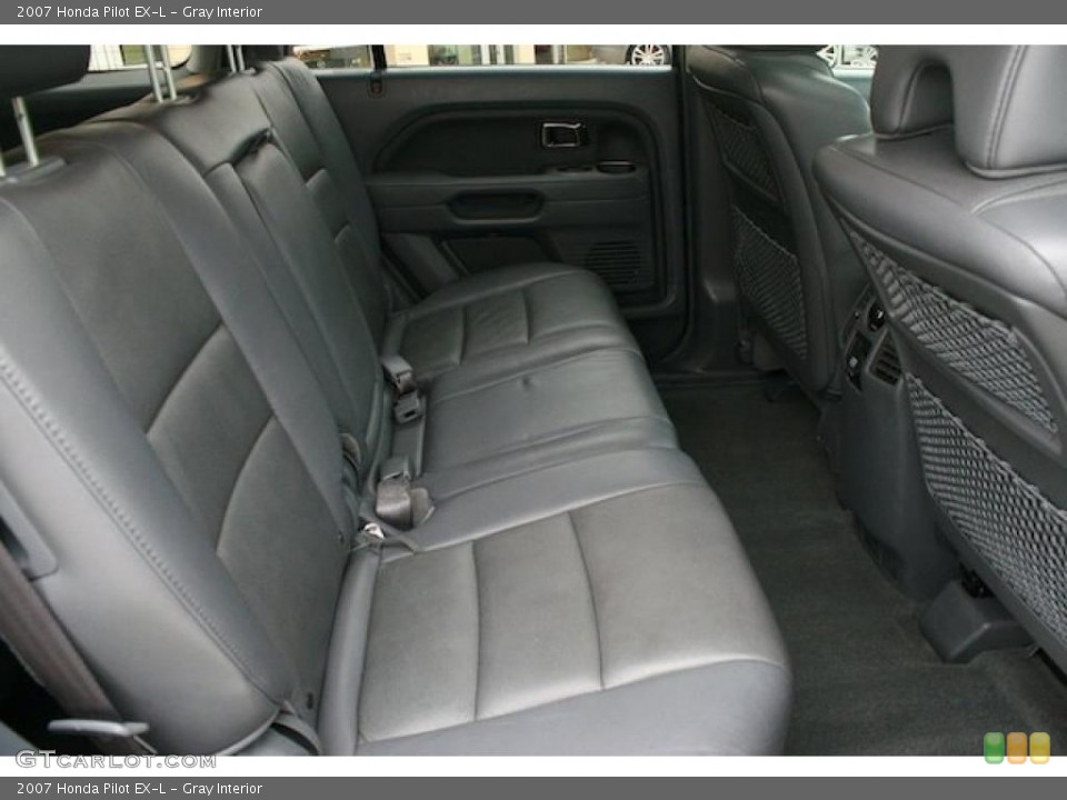 Gray Interior Photo for the 2007 Honda Pilot EX-L #42828678