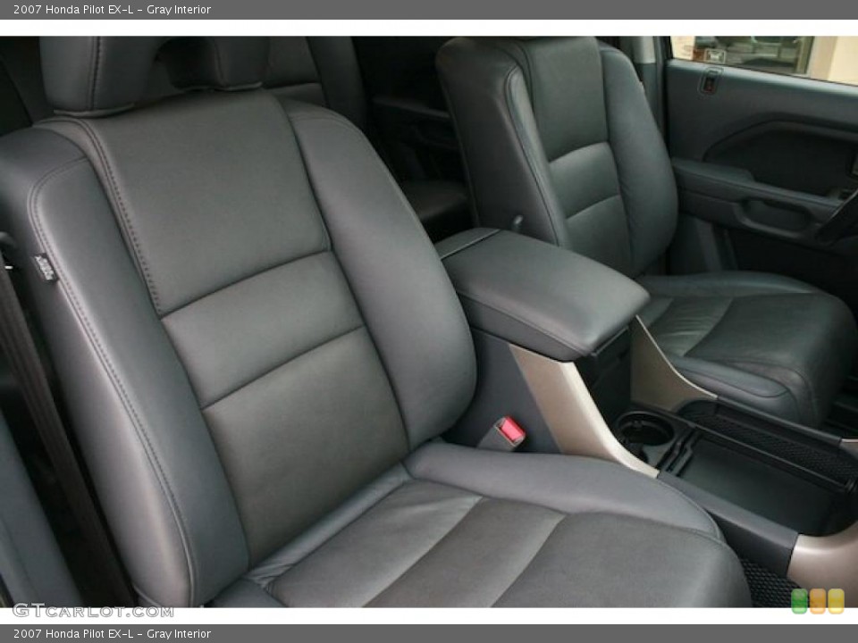 Gray Interior Photo for the 2007 Honda Pilot EX-L #42828758