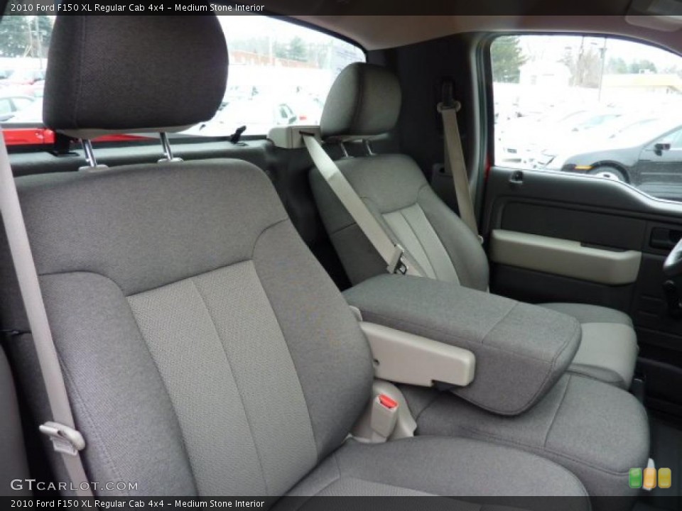 Medium Stone Interior Photo for the 2010 Ford F150 XL Regular Cab 4x4 #42835558