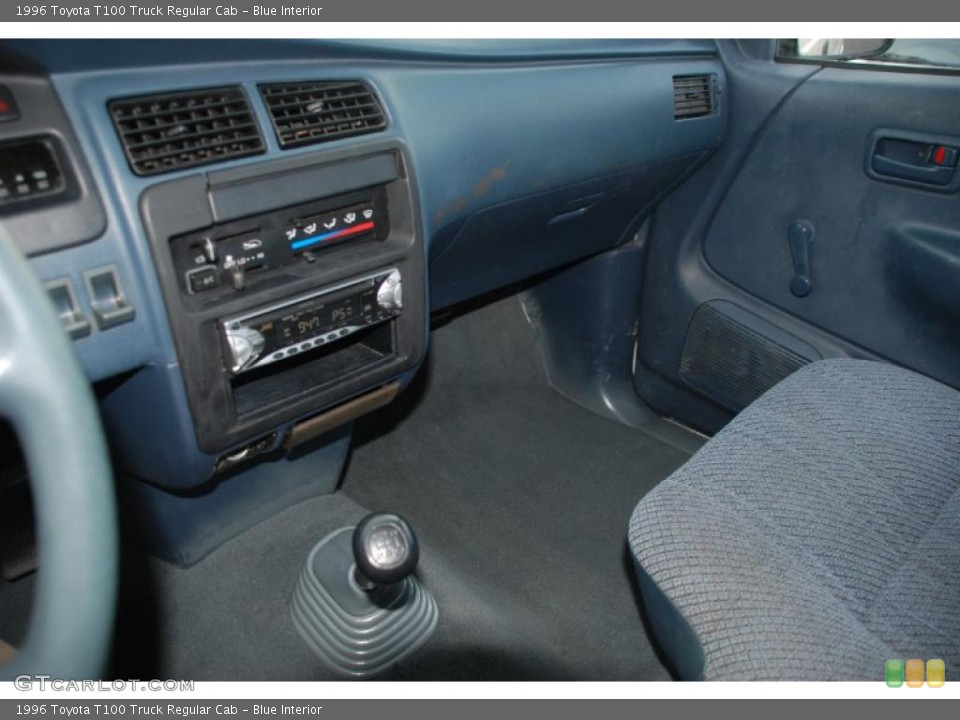 Blue Interior Photo for the 1996 Toyota T100 Truck Regular Cab #42841474