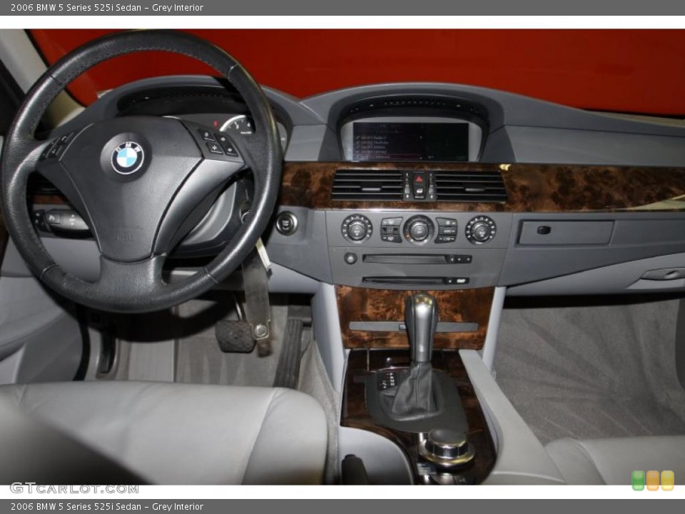 Grey Interior Dashboard for the 2006 BMW 5 Series 525i Sedan #42847340