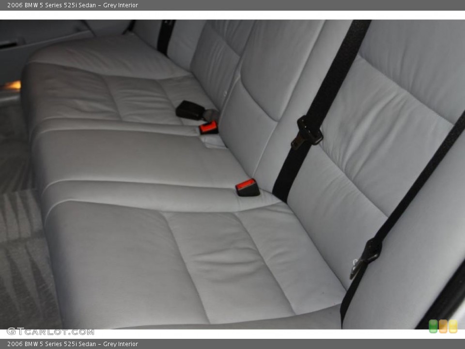 Grey Interior Photo for the 2006 BMW 5 Series 525i Sedan #42847370