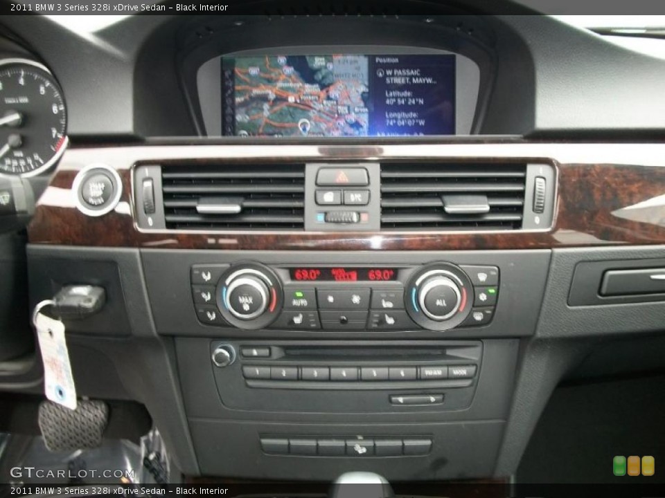 Black Interior Navigation for the 2011 BMW 3 Series 328i xDrive Sedan #42850914