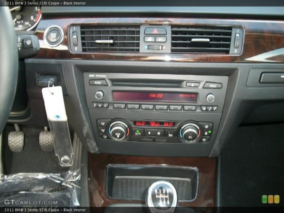 Black Interior Controls for the 2011 BMW 3 Series 328i Coupe #42854358