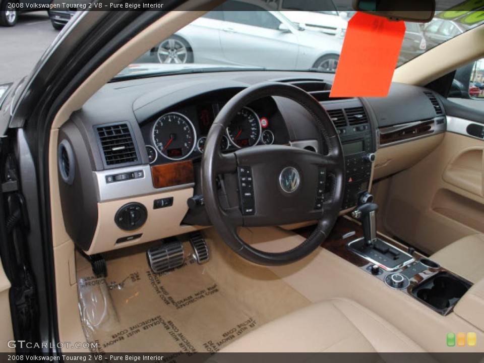 Pure Beige Interior Photo for the 2008 Volkswagen Touareg 2 V8 #42876563