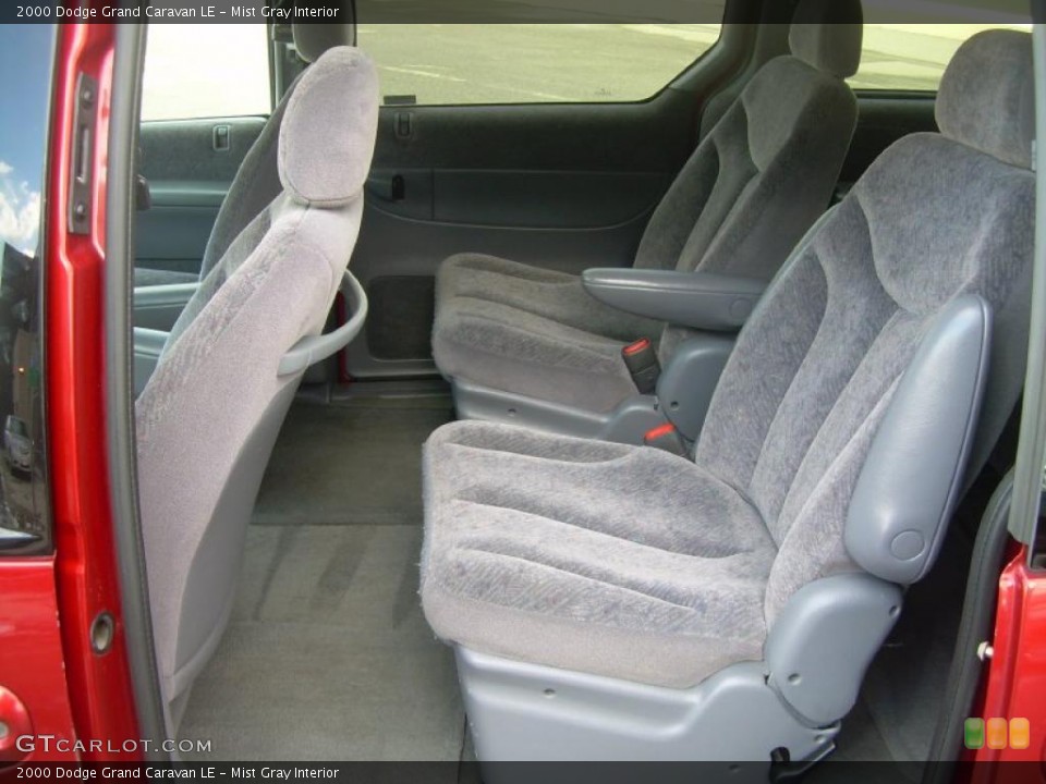 Mist Gray Interior Photo for the 2000 Dodge Grand Caravan LE #42878187
